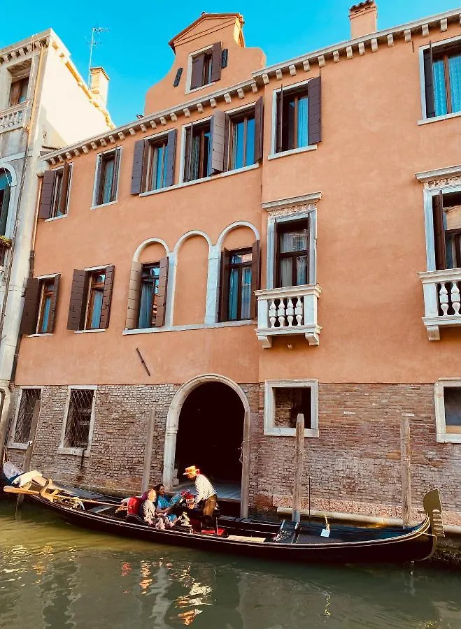 Dama Bianca Bed & Breakfast Venice Italy