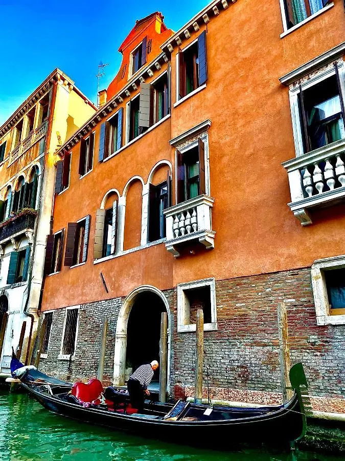 Dama Bianca location